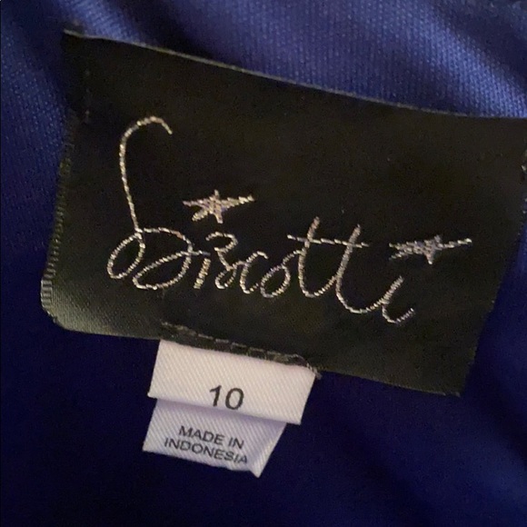 Royal Blue Dress with Floral accent  🌹 size 10 - Picture 4 of 4